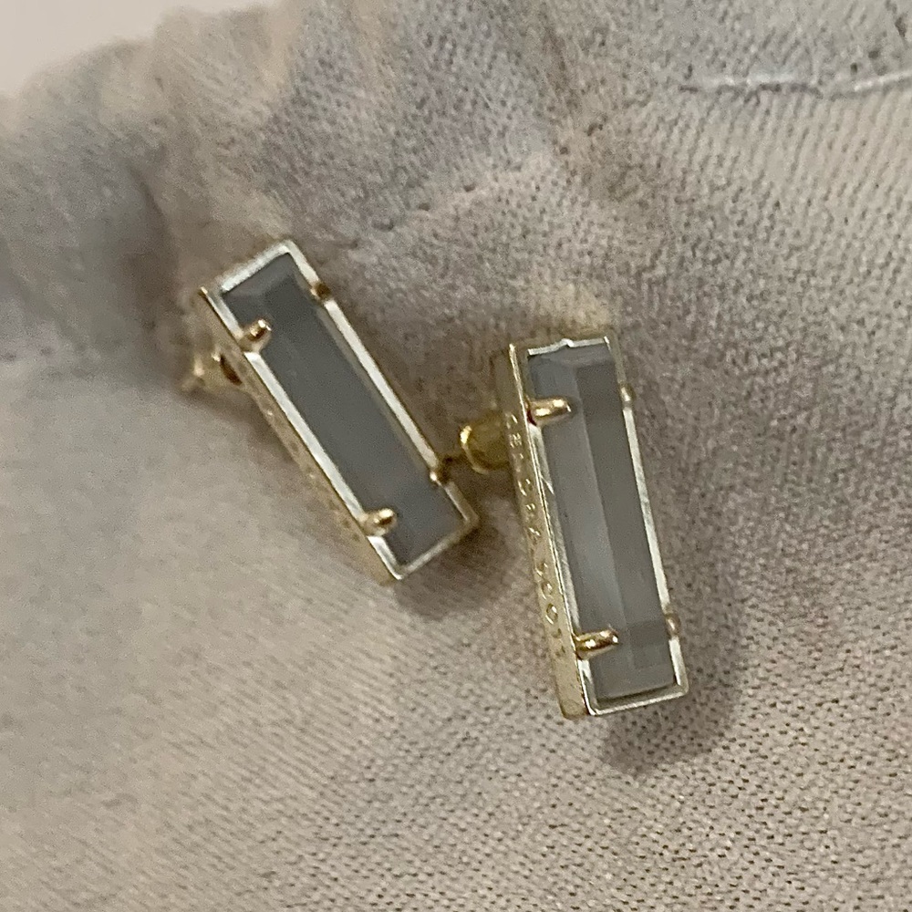 Kendra Scott Studs - Light Grey